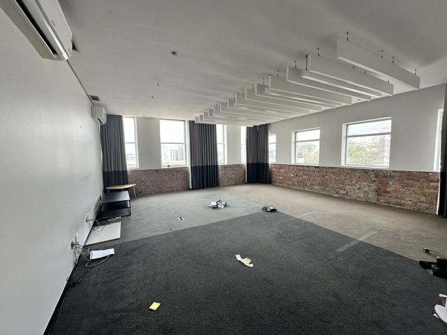 To Let Commercial Property for Rent in Woodstock Western Cape